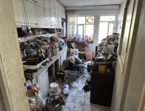 Bu evde temizlik dışında herşey var