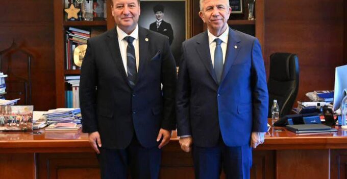 CHP’li Akay: “Mansur Yavaş’a yönelik soruşturma izni siyasi saiklerle verilmiştir”