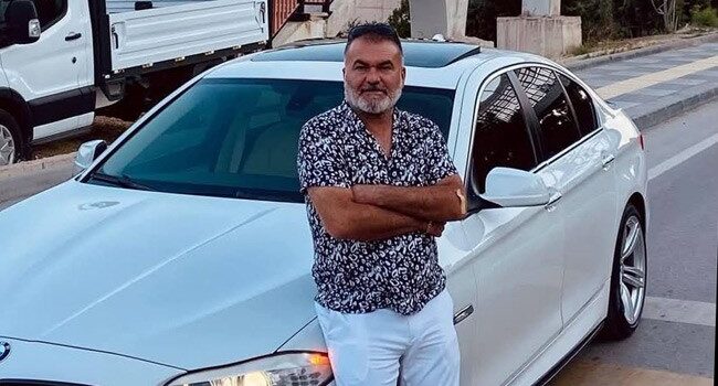 Tekel bayi işletmecisi evinde ölü bulundu