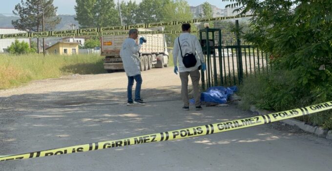 Yangından kurtulmuştu, sokakta ölü bulundu