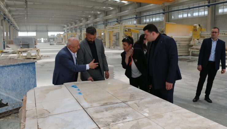 Eskipazar sarı traverten taşı için Afyon’da inceleme gezisi