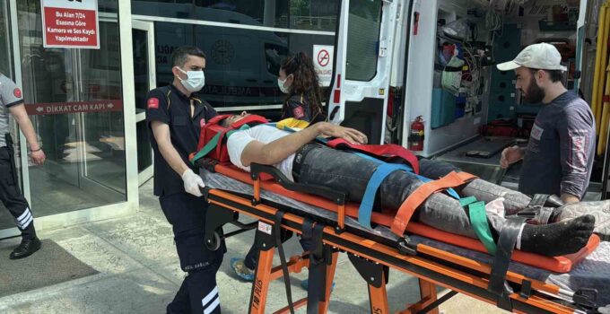 İskeleden düşerek yaralanan işçi hastaneye kaldırıldı