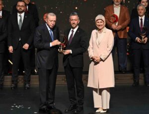 Cumhurbaşkanı Erdoğan’dan KARDEMİR’e ödül
