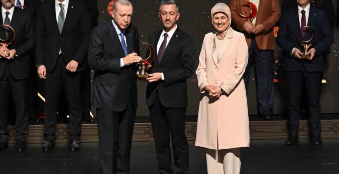 Cumhurbaşkanı Erdoğan’dan KARDEMİR’e ödül
