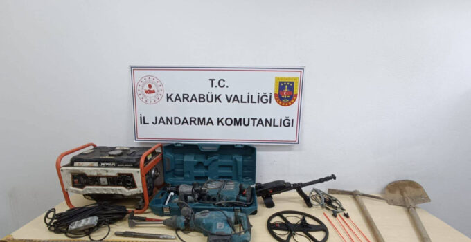 Kaçak kazı ve uyuşturucu operasyonlarında 10 şüpheli yakalandı