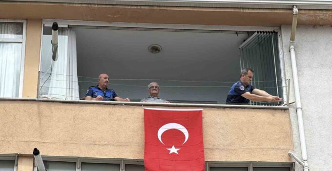 Dursun amcanın 15 Temmuz hassasiyeti takdir topladı