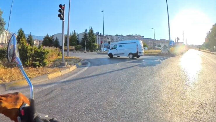 Göz göre göre kural tanımamazlıklar kamerada