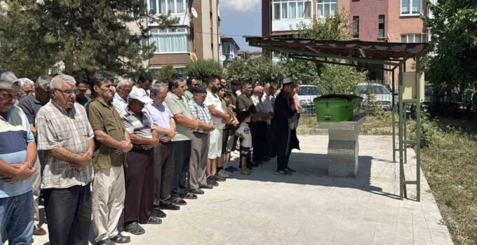 Kazada yaşamını yitiren yaşlı adam toprağa verildi